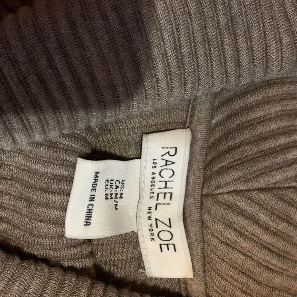 Sweater - Picture 4 of 4